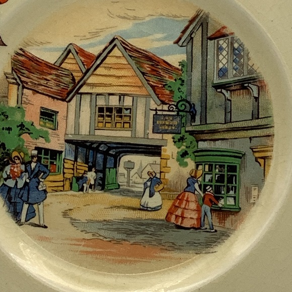 Vintage Royal Winton “Ye Olde Innes”  6” Square Plate - Picture 3 of 9
